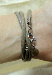 Bracciale-collana con maxi sfera - particolare della chiusura